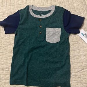 Carter’s 3T boys t shirt - heathered green with grey pocket